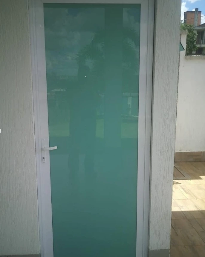 Portas de vidro temperado Goiânia